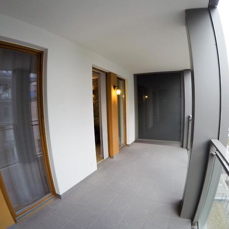 Apartament Obrzezna 3 Deluxe Varsó Kültér fotó